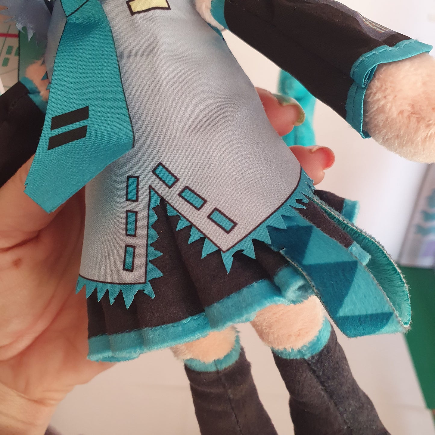 Miku peluche grande (32 cm)