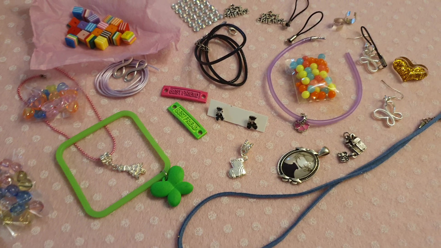 CREATIVE ADVENT CALENDAR: 24 mini jewels + FREE SHIPPING!