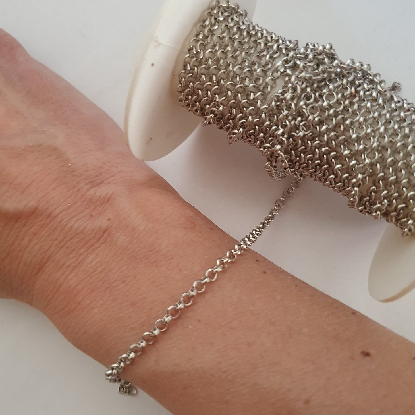 Chain to create costume jewelery - by the meter - thin models