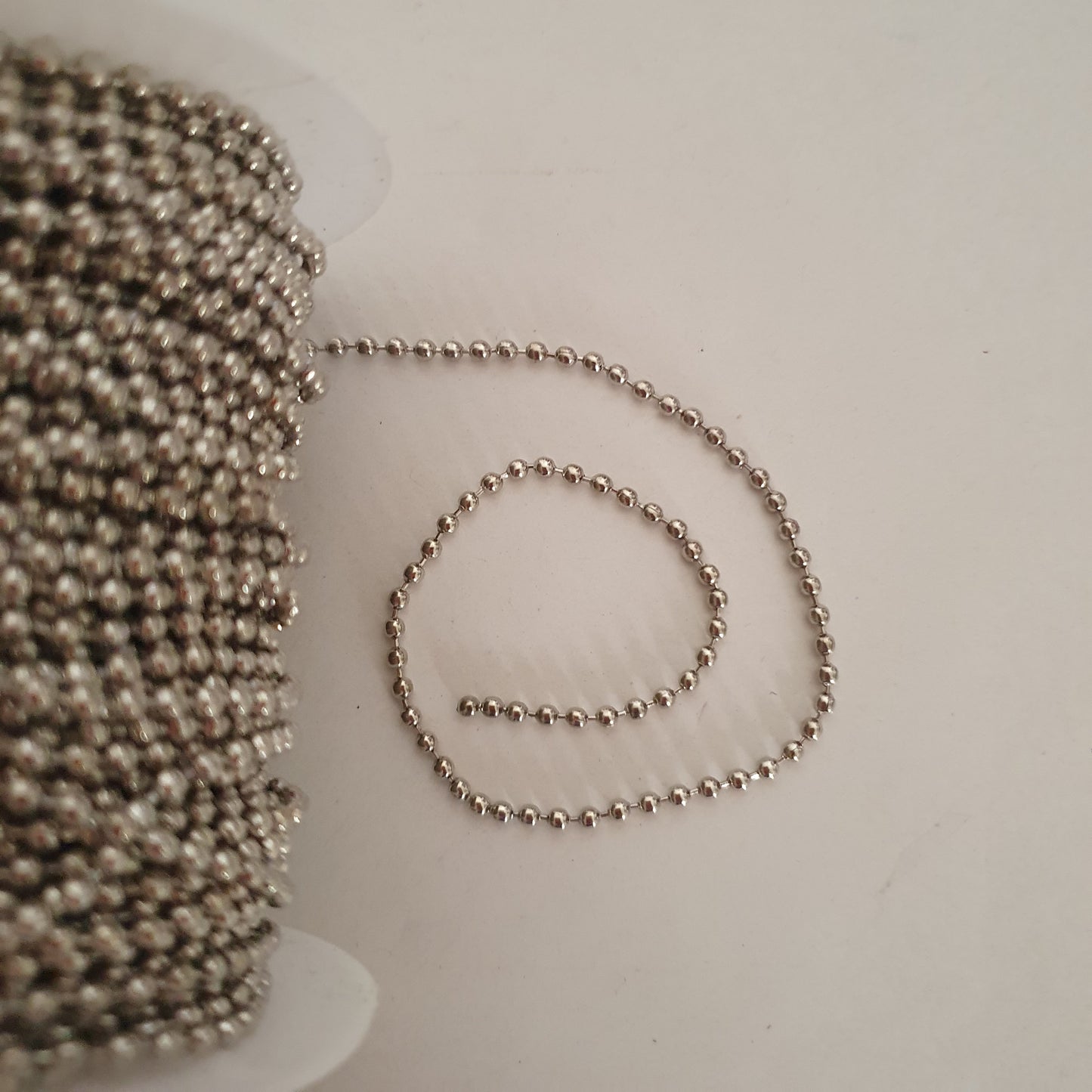 Chain to create costume jewelery - by the meter - thin models