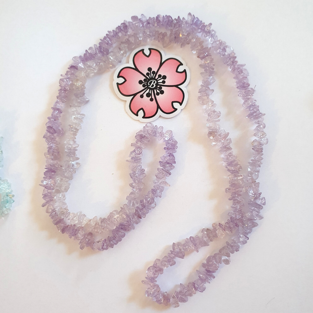 Collana lunga chips di pietre dure: Ametista, Quarzo rosa, topazio azzurro