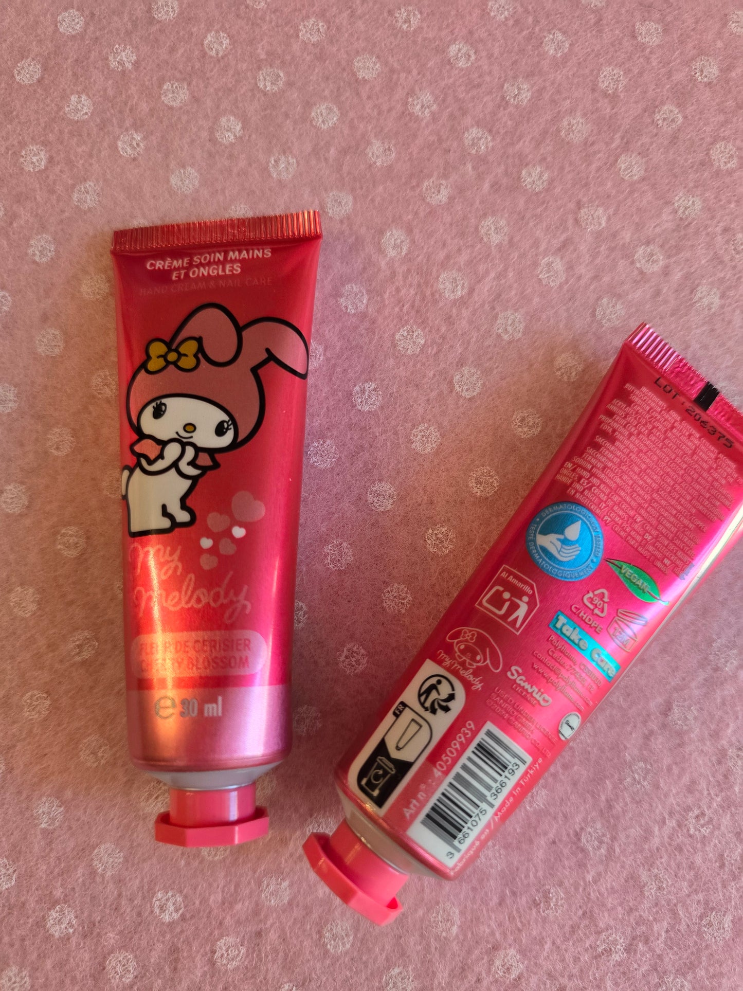 My Melody Pochette in peluche, crema mani e unghie