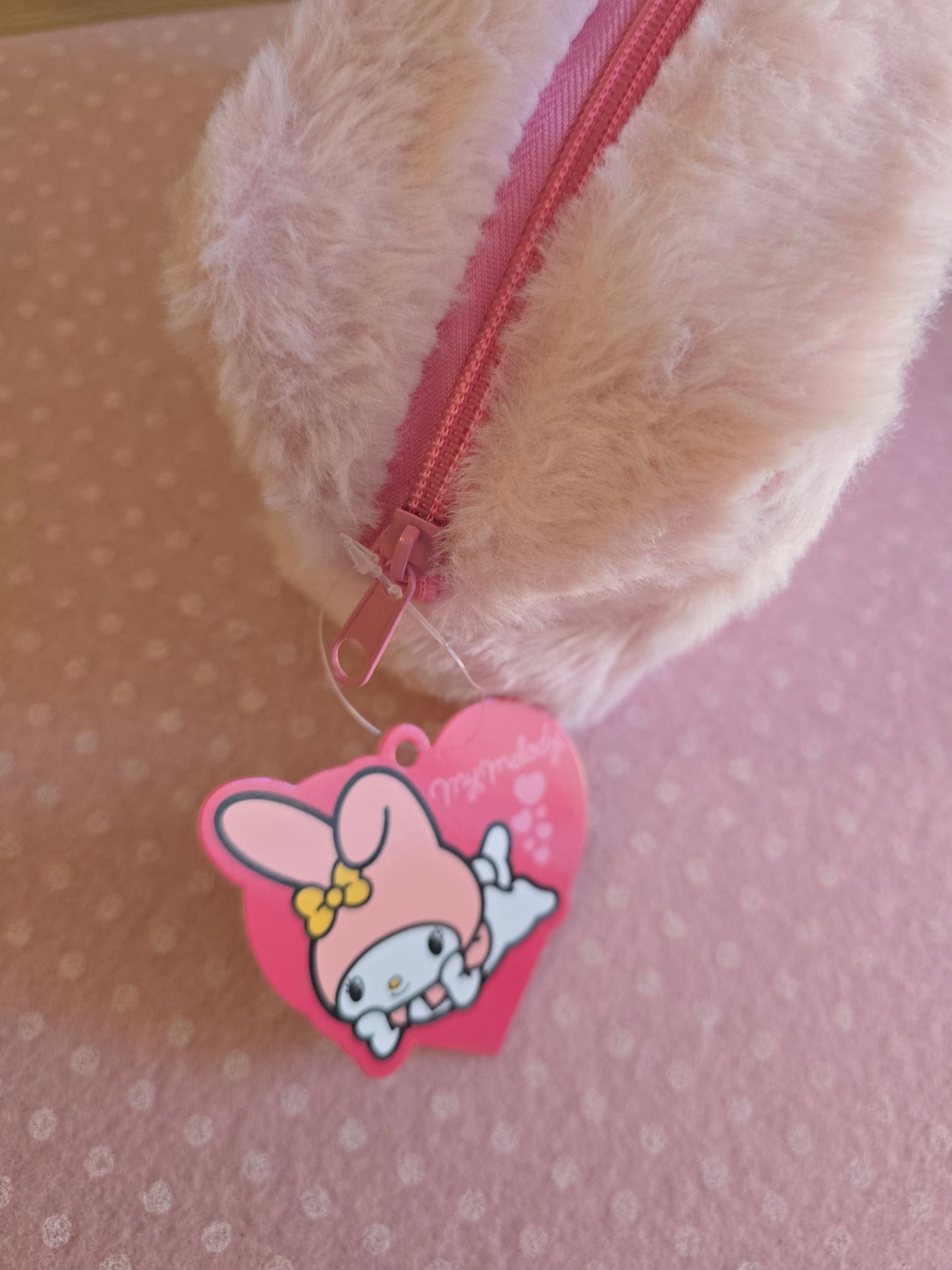 My Melody Pochette in peluche, crema mani e unghie