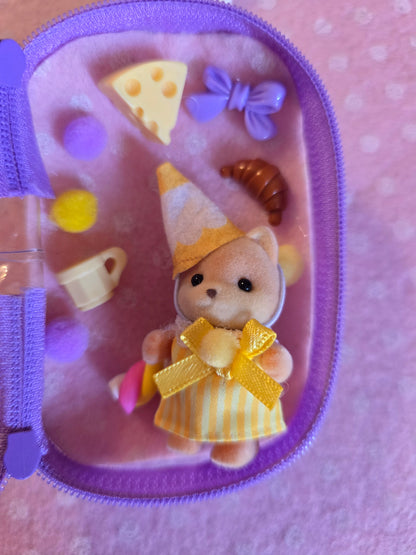 Sylvanian families bag charm baby party (japan import '25) giallo