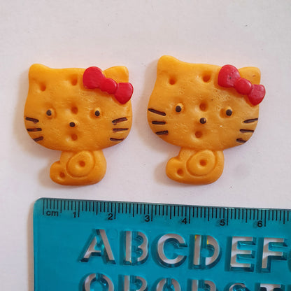 Biscuit resin cabochons - 8 pieces